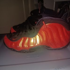 Nike Air Foamposite - Habanero Red